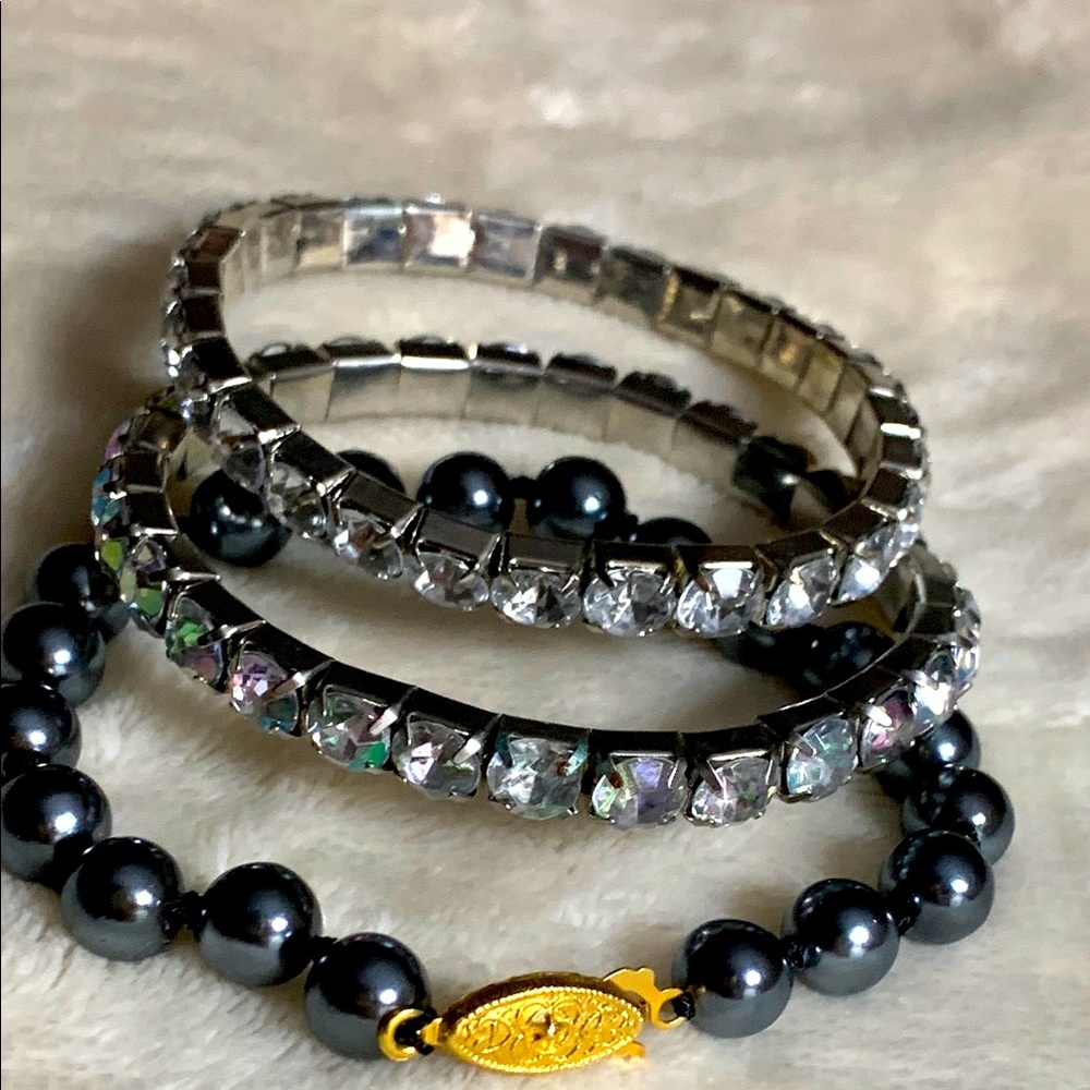 3 Bracelet Set - 2 Stretch Crystal Rhinestone and 1 Knotted Gray Pearl
